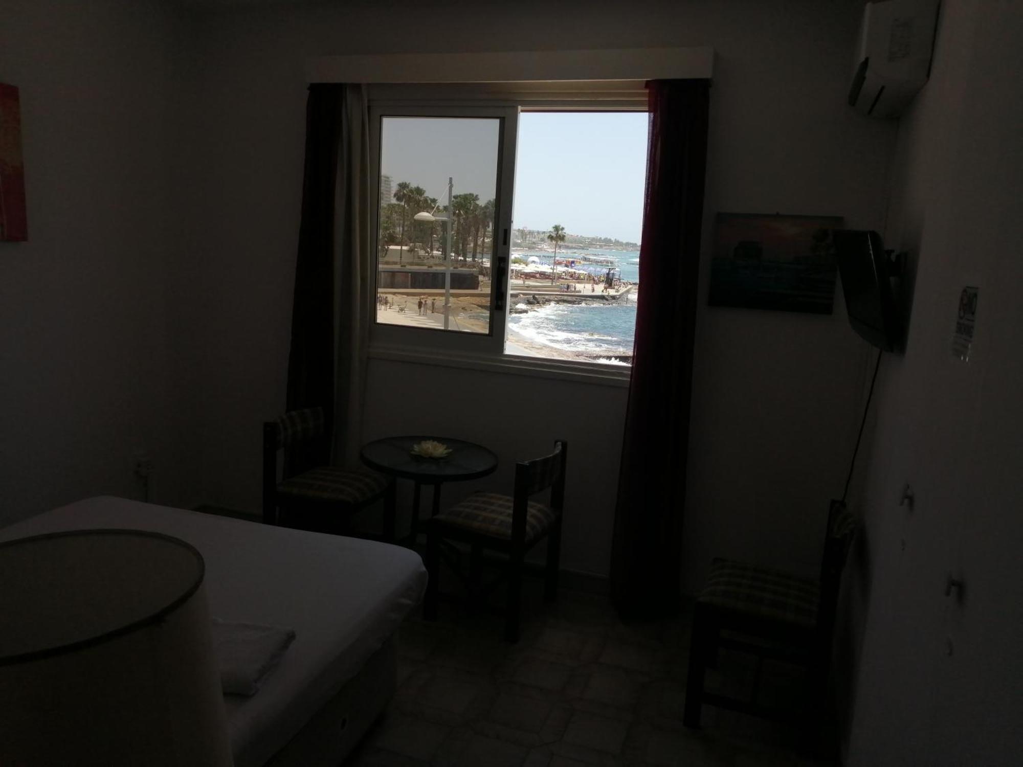777 Beach Guesthouse Paphos Room photo